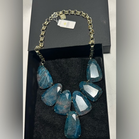 Kendra Scott Harlow Necklace - Picture 6 of 11